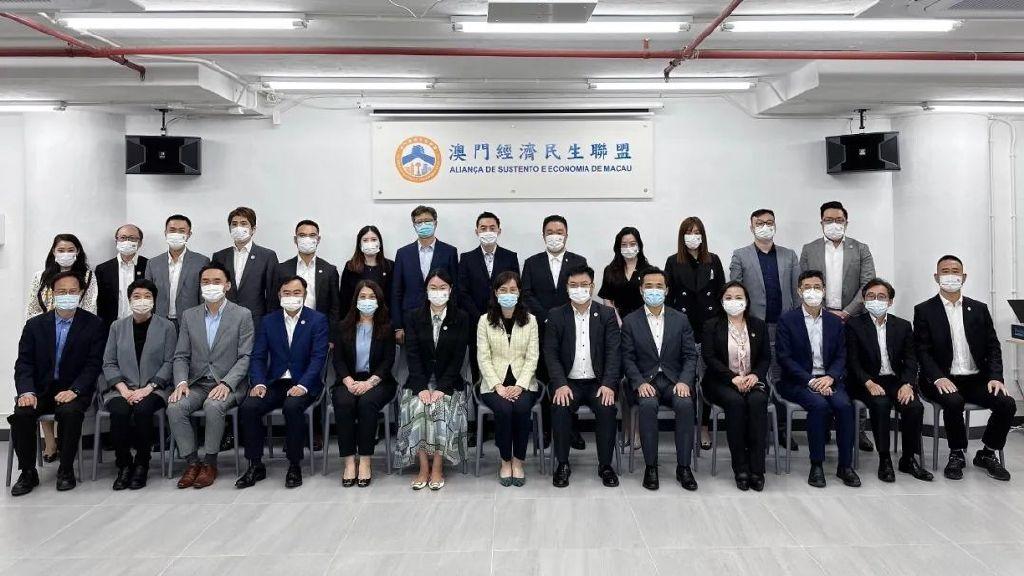 今晚澳门9点35分开什么,专家意见解释定义