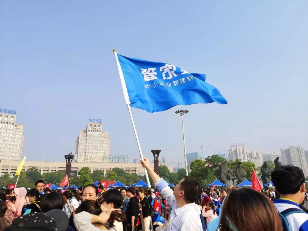 管家婆一码一肖100准,专家意见解释定义