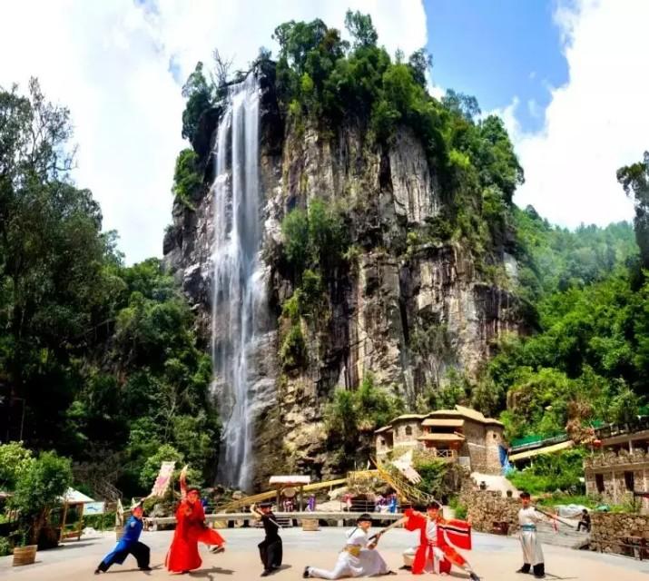 天下天空彩免费资料大全百度|精选解释解析落实