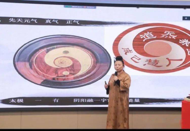 刘伯温白小姐期期准准,刘伯温白小姐期期准准的神秘预测