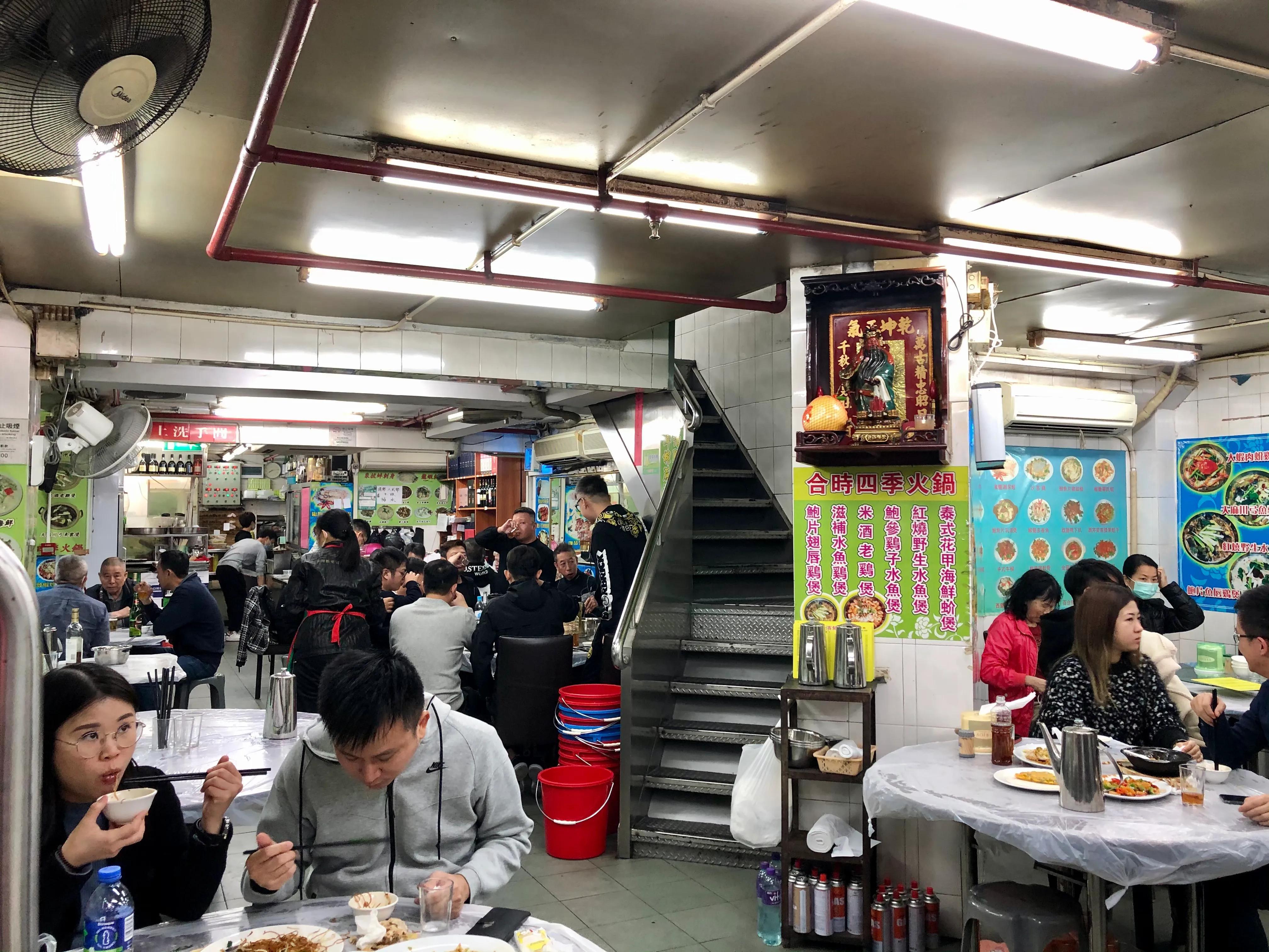 澳门精准四肖期期准免费,澳门精准四肖期期准免费——揭秘预测玄机