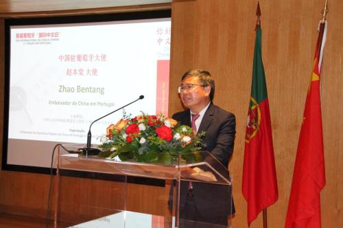 2025新澳门正版免费正题,探索新澳门，2025正版之道的免费之旅